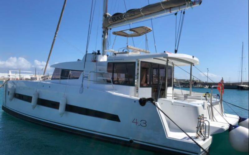 2717 - 1637842308-used-catamaran-for-sale-bali-43-multihull-network-fr-01