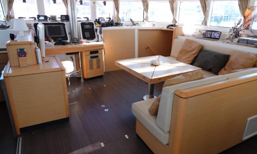 2958 - 1642179157-used-catamaran-for-sale-lagoon-500-multihull-network-fr-10